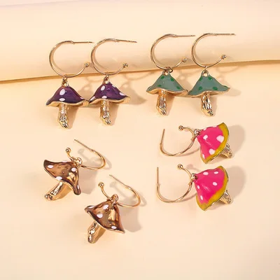 

Creative Dangle Earrings Mushroom Drip Oil Earrings Fantasy Cute Mushroom Earrings for Girls Women, Gold/silver