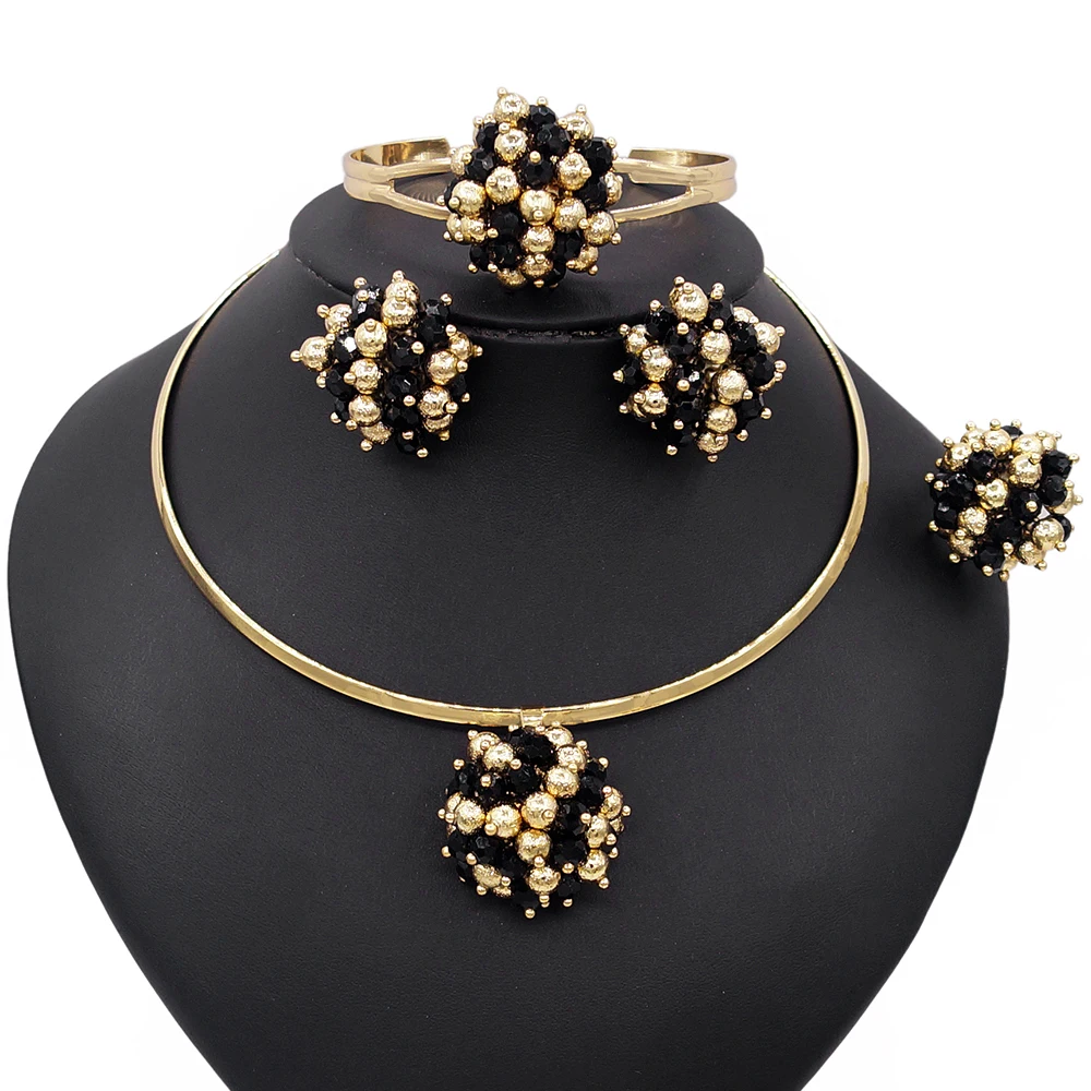 

18k gold with crystal Dubai Jewelry Sets Latest Design Fresh and Delicate Sparkling gold jewelry necklaces