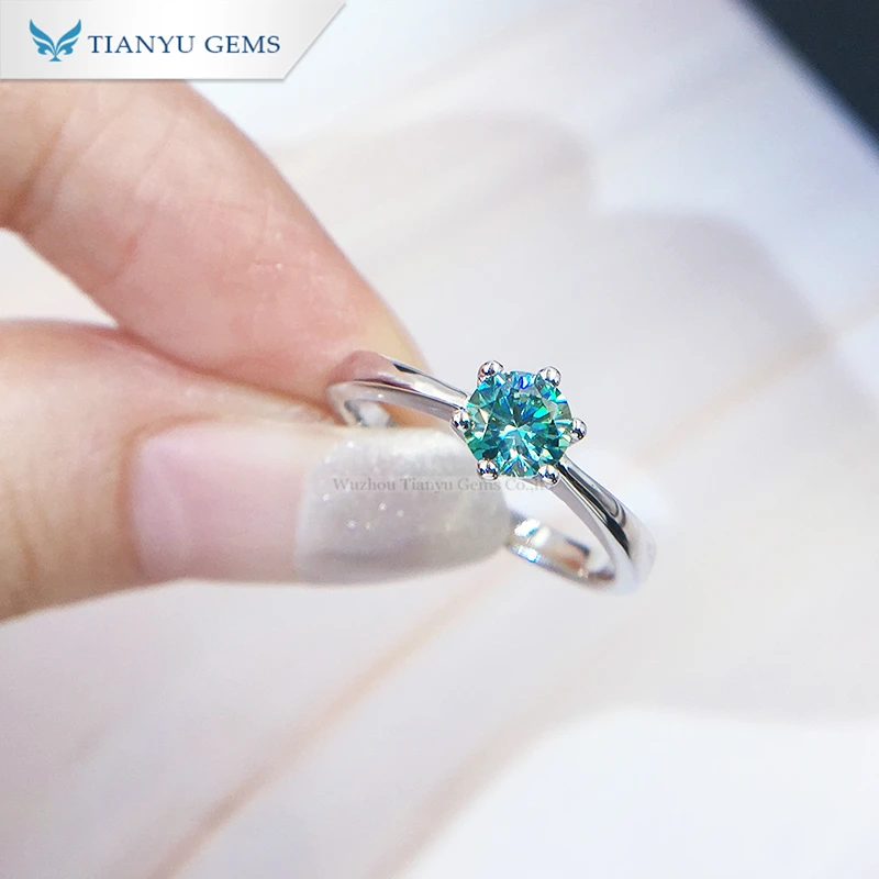 

Tianyu Gems Sliver Jewelry Ring 18K White Gold Plated Green Cushion Moissanite Wholesale Classic Ring