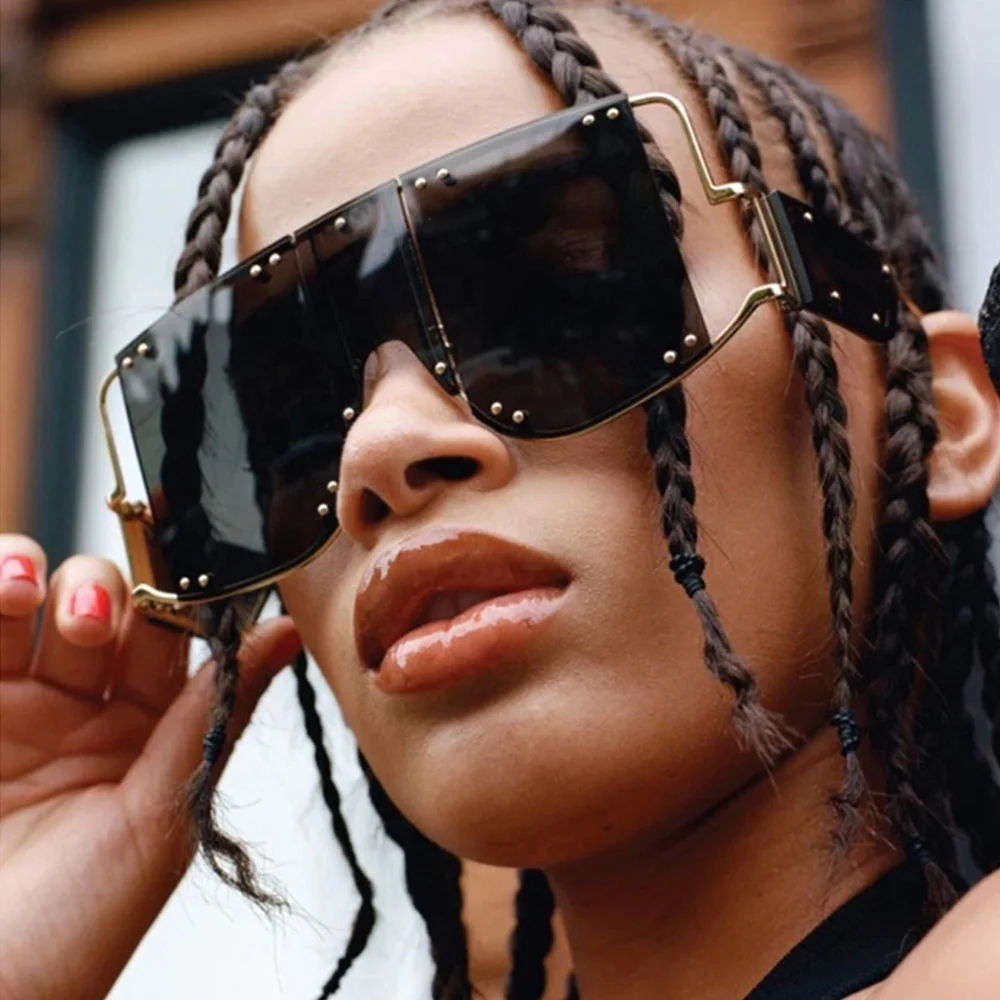 

2021 New Fashion Bigger Oversized Square Gradient Trendy Active Crystal Hiphop 2020 Women Sunglasses