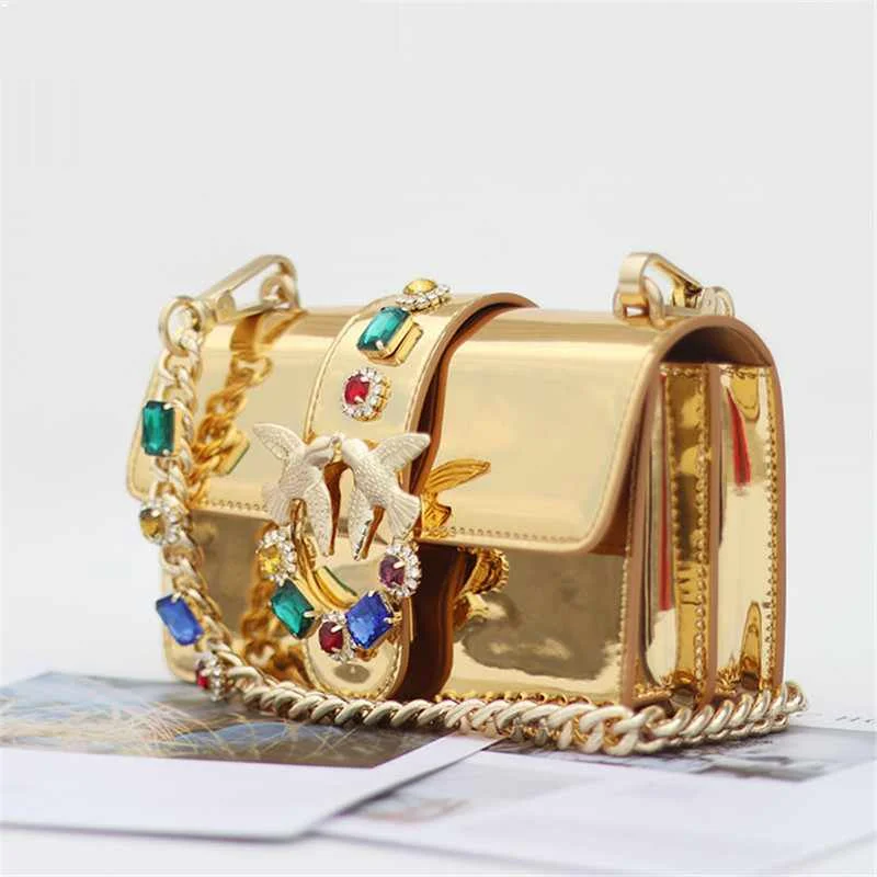 

Gold Diamond Chain Strap Golden Glossy Genuine Leather Handbags Fancy Diamond Rivet Pearl Chain Shoulder Messenger Bag Louis Bag