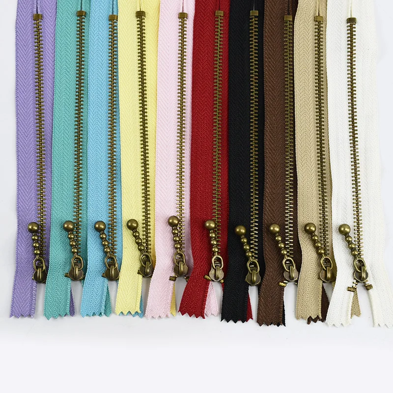 

A4-15 3# Bronze Zipper 10 Color Hand DIY20cm Alloy Zipper Tailor Sewing Tools for Bag Clothing Accessories