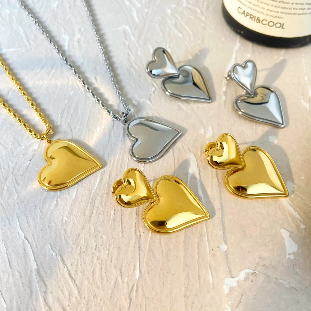 

Romantic love pendant Fried Dough Twists chain joyas de acero inoxidable simple design titanium steel gold-plated jewelry set