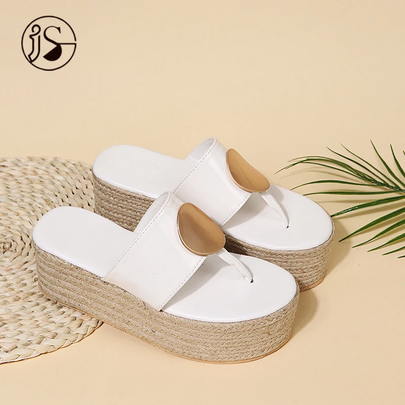 

2021 New Platform Sandals Simple fashion flip-flops sandals non-slip design sandals for women, Requirement