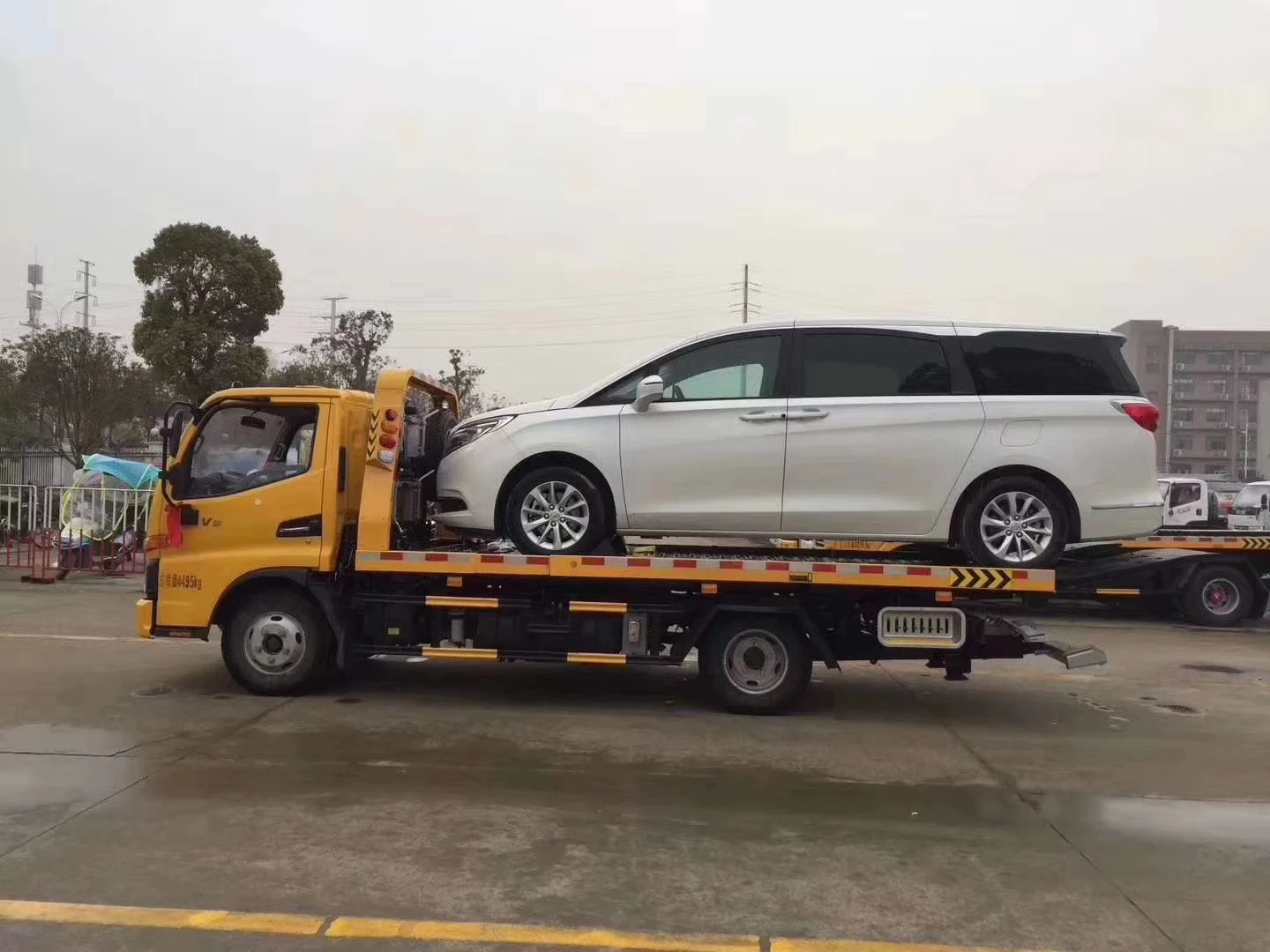 JAC 8 ton flat bed tow truck wrecker for sale in india