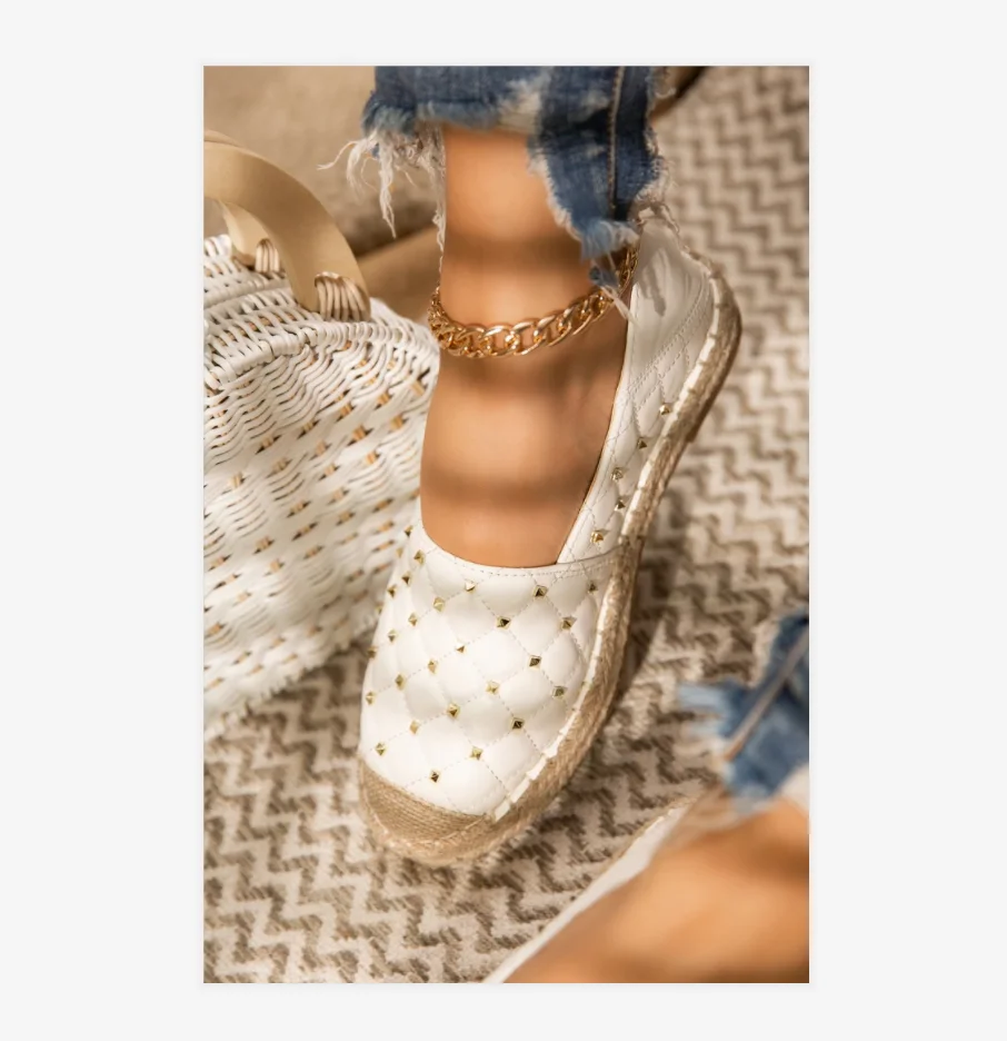 

Women's single shoes spring 2021 new comfortable flat women's shoes round toe rivet casual sandals, Black, white, apricot