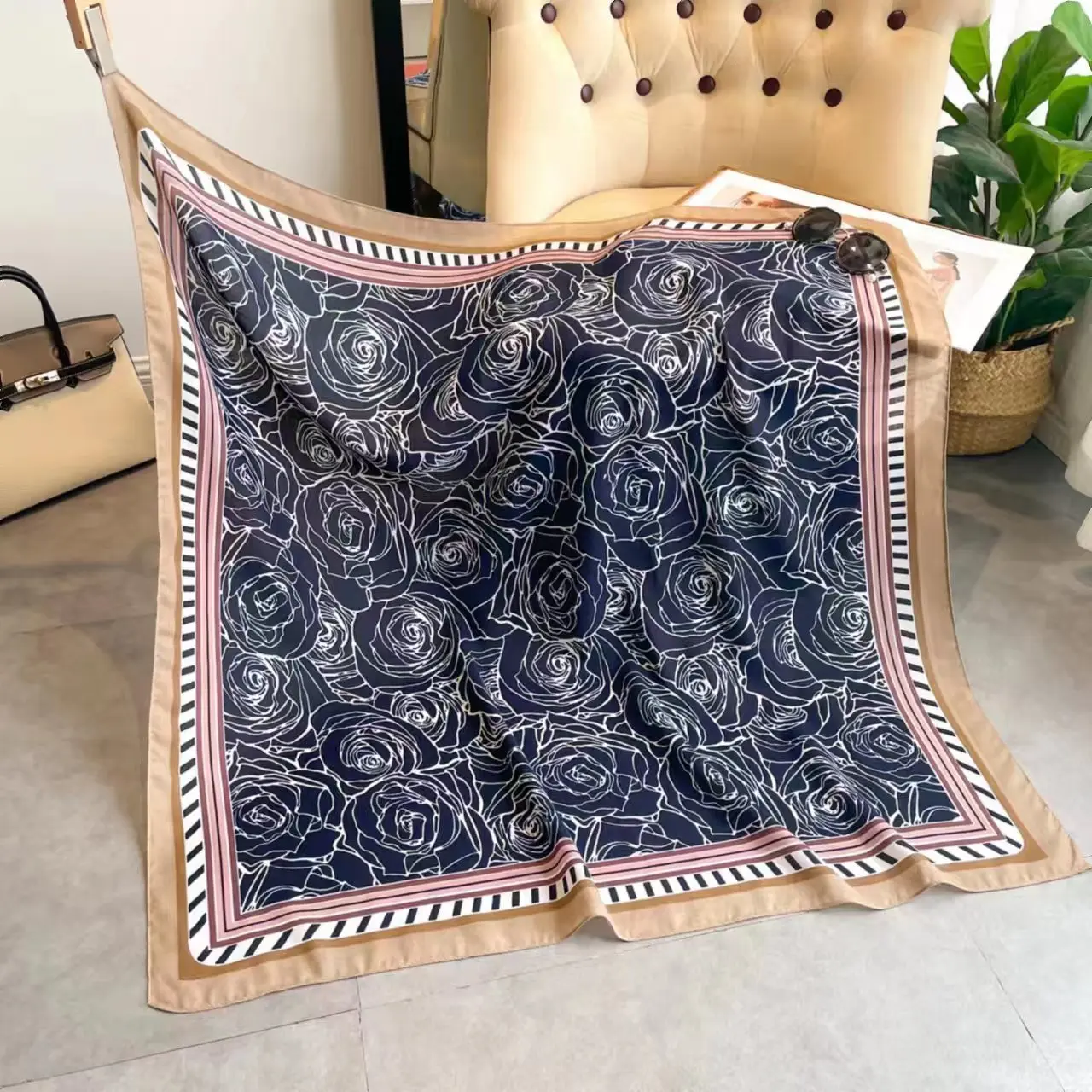 

Supplier Wholesale Large Size Bandana Hijab Scarf 110*110 CM Cotton Linen Ladies Head Wrap Scarves