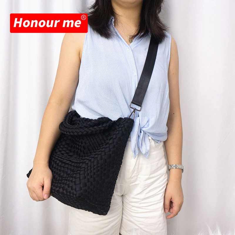 

2022 HONOUR ME Winter And Spring woven neoprene Beach tote Bag Hand make Knitted Weave Tote Bag Woven Crossbody Bag