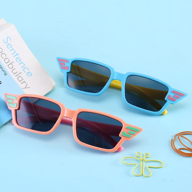 

2020 High quality children eyewear polarized lens silica gel frame sunglasses cartoon cute design kids sun glasses CE