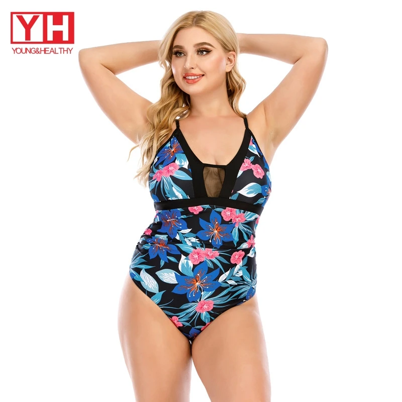 

2021 Strappy Fitness Beachwear Plus Size Women Shiny Swimwear