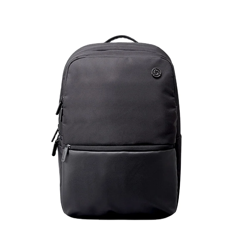 

Business commute backpack with USB interface