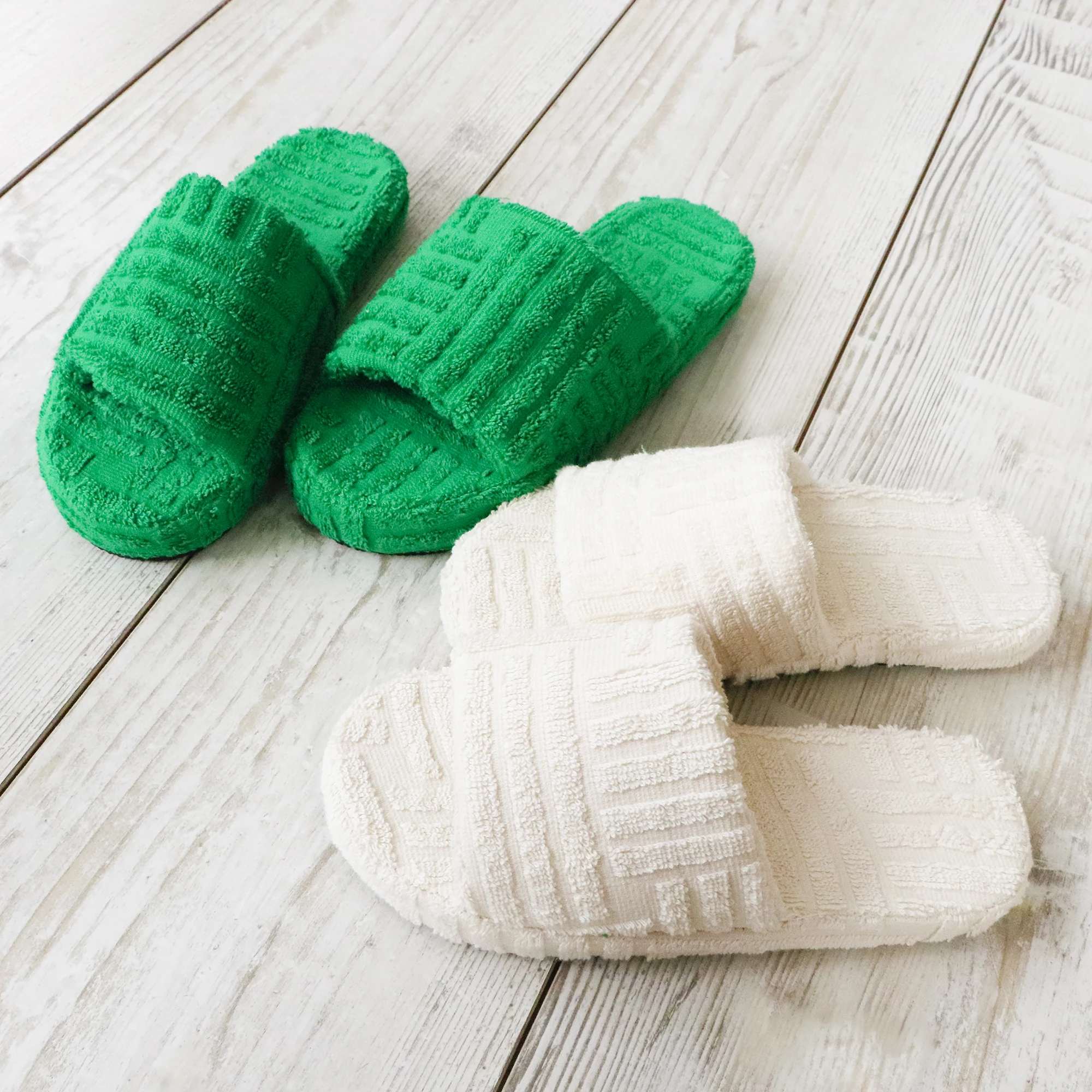 

Wholesale Custom Size Luxury Corduroy Fur Plush Fluffy Footwear Slides Green Towel Open Toe Sandals Slippers, Customizable