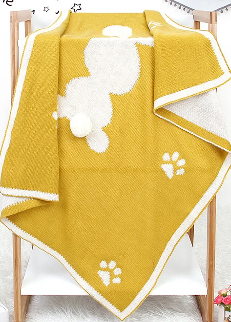 New hot selling knitted cotton blanket a good partner for baby sleeping soft and light baby blanket outdoor windproof blanket