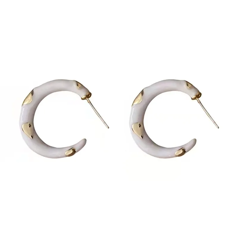 

2021 NEW Arriver Bellona OEM Pendiente Personalized Stainless Steel Women Small Hoop CC Earring, Picture shown