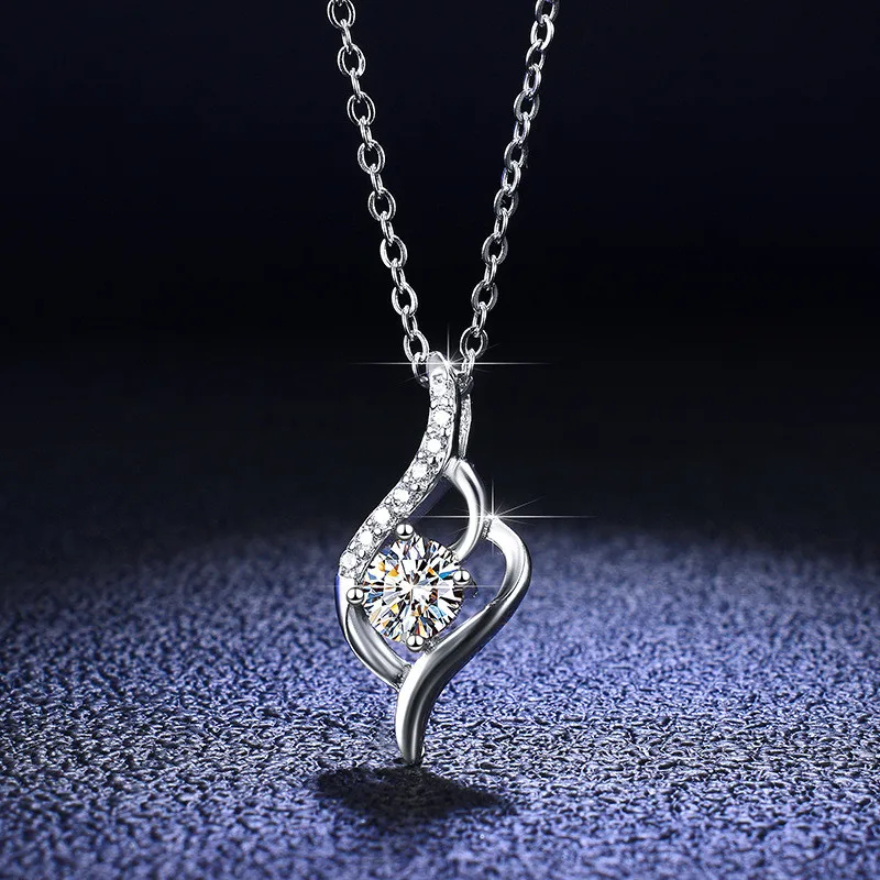 

Silver 925 Original Diamond Test Past Brilliant Cut 1 Carat D Color Moissanite Heart Tear Pendant Necklace Platinum Plated Chain