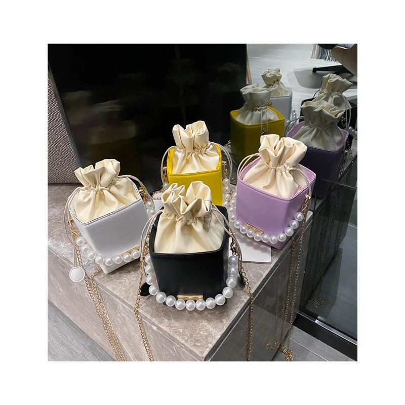 

2021 Chic Ruched Handle Square Bag Classic New Designer Messenger Bag Portable Drawstring Ladies Handbags Totes Purses, Multicolor