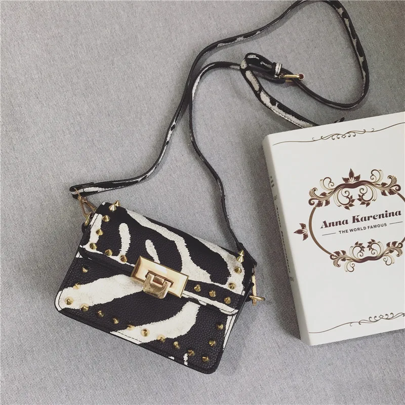 

best seller fashionable pu leather ladies sling hand bags new style unique pattern print shoulder crossbody bag for women