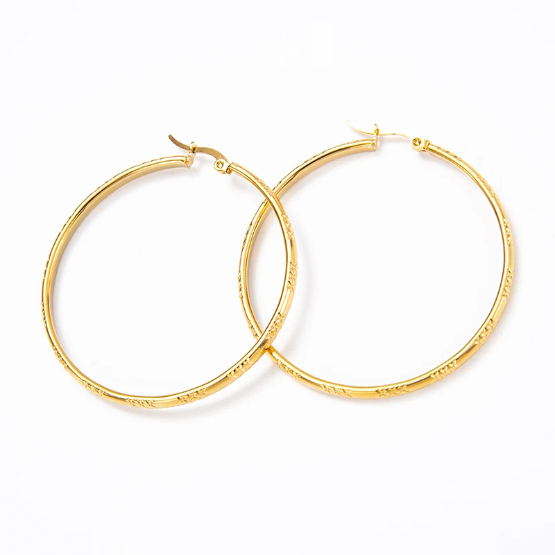 

Latest Fashion Multi Interval Crossed Line Circle Hoop Earrings Stainless Steel Shaped Letter X Pattern Huggie Earring