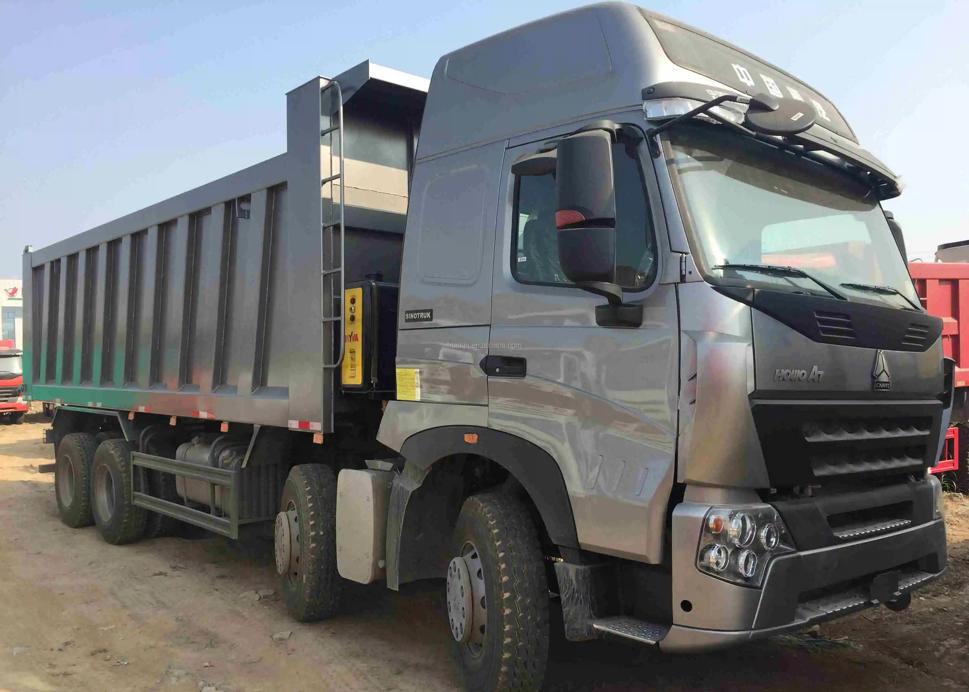 所有行业  汽车及配件  卡车 自卸卡车  中国重汽豪沃a7 8 × 4自卸车