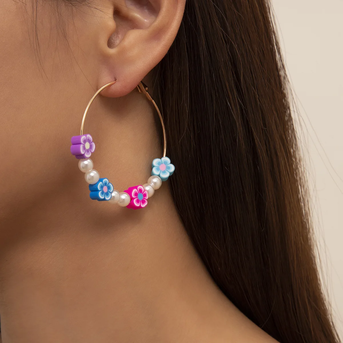 

Creative Geometric Imitation Pearl Earrings Ethnic Acrylic Colorful Flower Butterfly Big Hoop Earrings Women, Multicolor