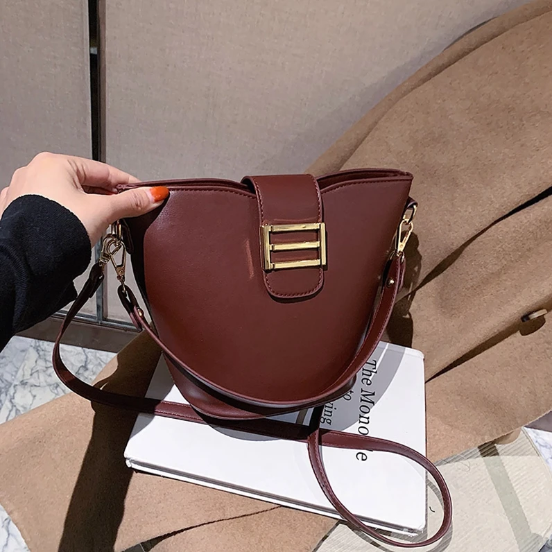 

XP1457 2020 new trendy custom shoulder messenger bag texture solid color retro bucket bag