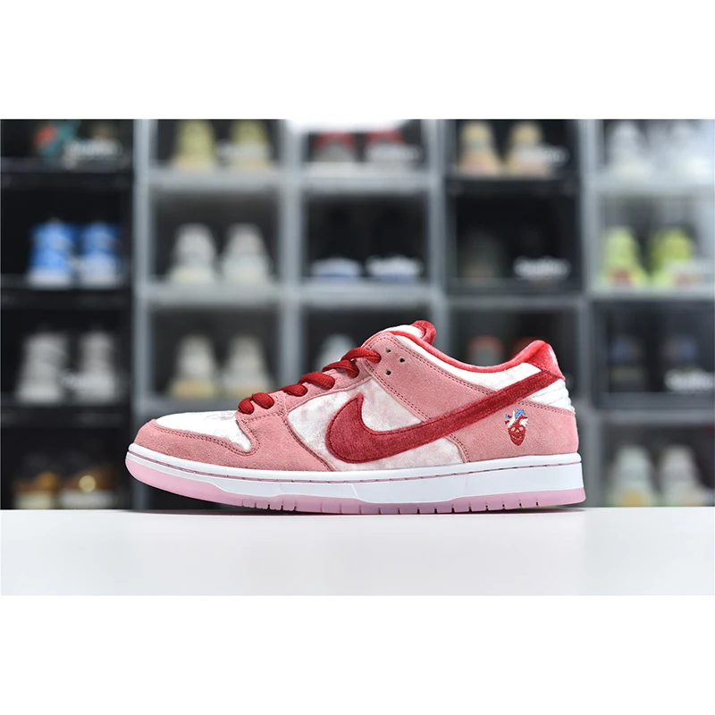 

Sb Dunk Low Strange Love Men Women Casual Shoes Dunks traniers Mens Trainer Outdoor Sports Sneaker Outdoor Trainer Nike Shoes