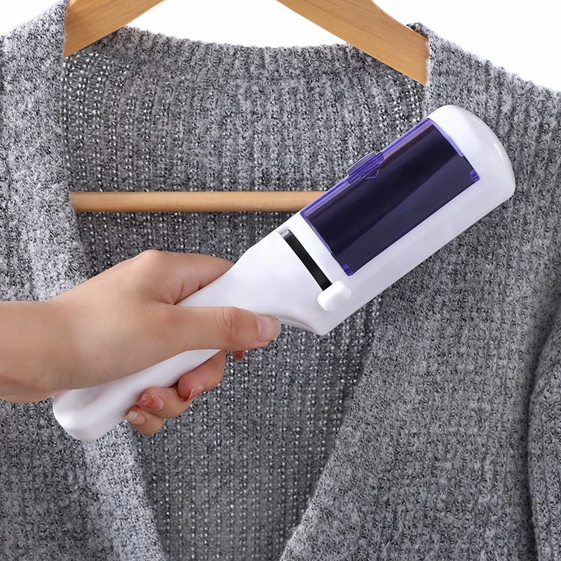

Biumart High Quality Power Free Plastic Electrostatic Cleaner Brush Pet Hair Remover