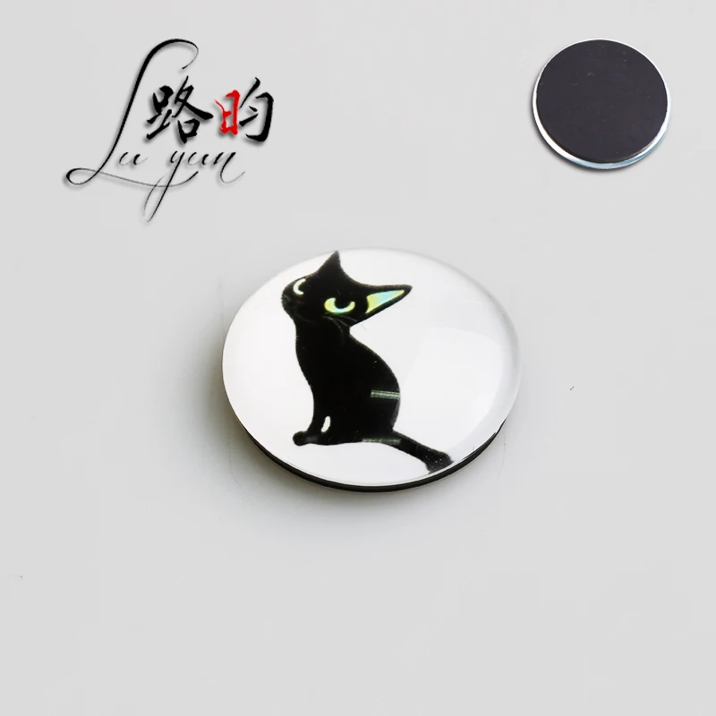 

Custom All Kinds Of Personalized Printed Cartoon Black Cat Round Glass Fridge Magnet