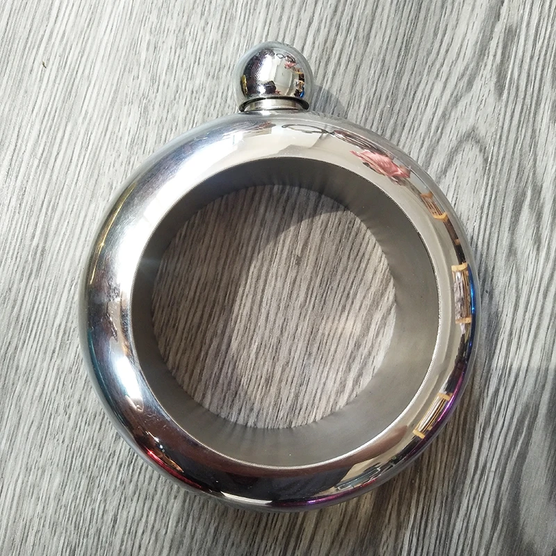 

Party 18 8 304 Food Grad Bracelet women stainless steel pocket liquor bottle 304 Whiskey bottle