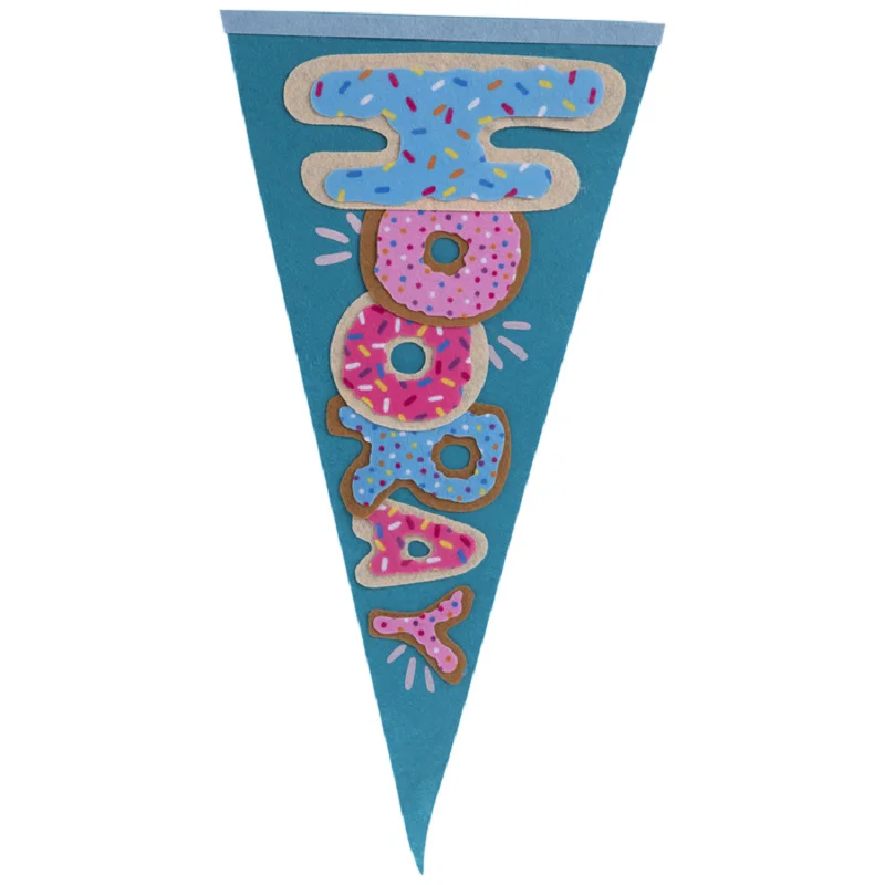 we can print logo on it pennants of promotion