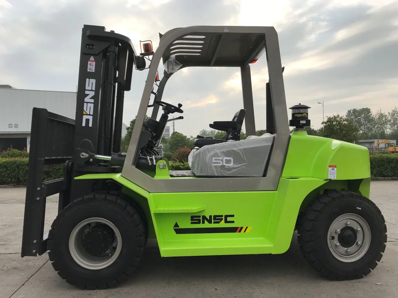 中国工厂fd50 5吨柴油叉车五十发动机