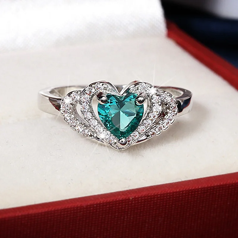 

New Fashion Green Zircon Heart-shaped Ring for Women Luxury Shiny Crystal Zircon Ring Engagement Ring Jewelry