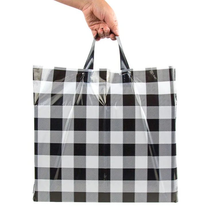 

Wholesale Designer Buffalo Plaid Shopping Retail Bags Plastic Party Gift Bags With Handles