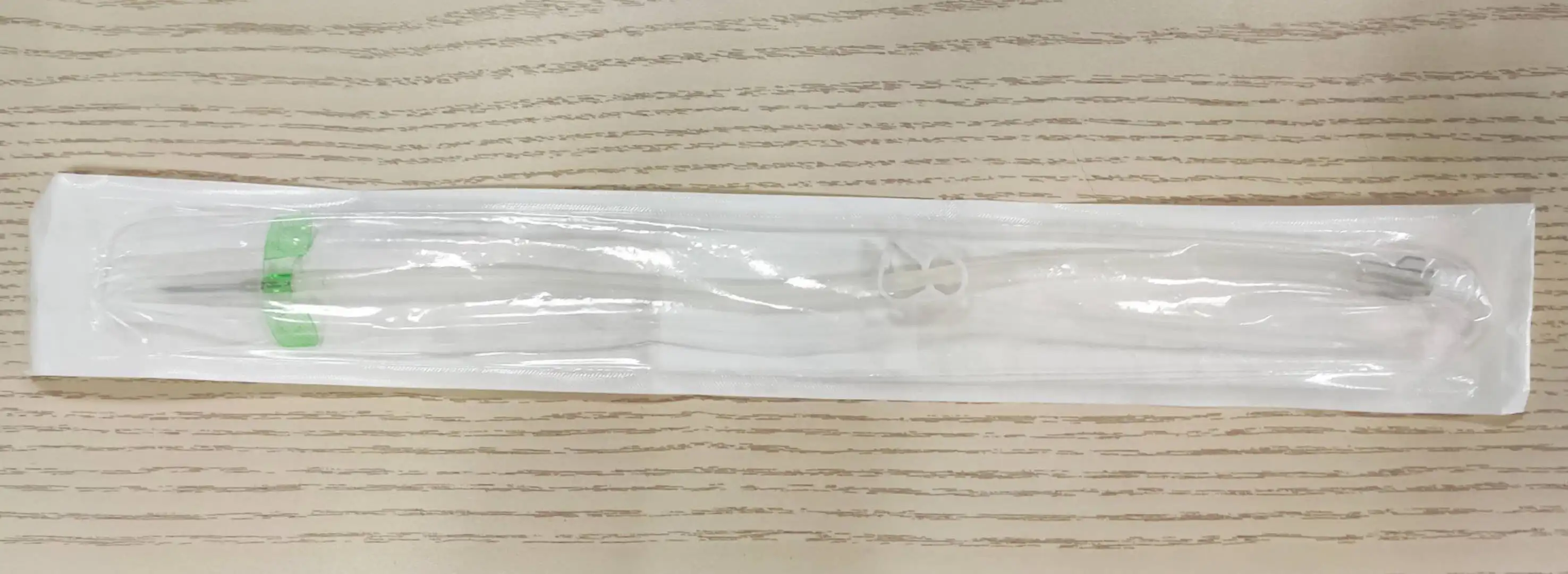 AV fistula needle B017-3.jpg