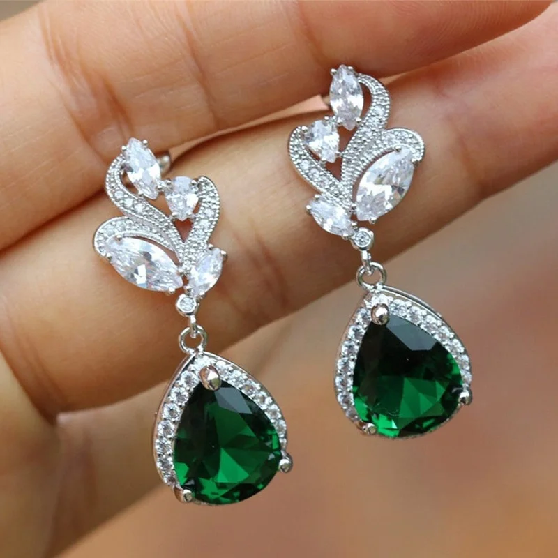 

Vintage Green Dangle Earrings for Party Romantic Women's Accessories Birthday Gift High Quality Luxury Jewelry, Picture shows