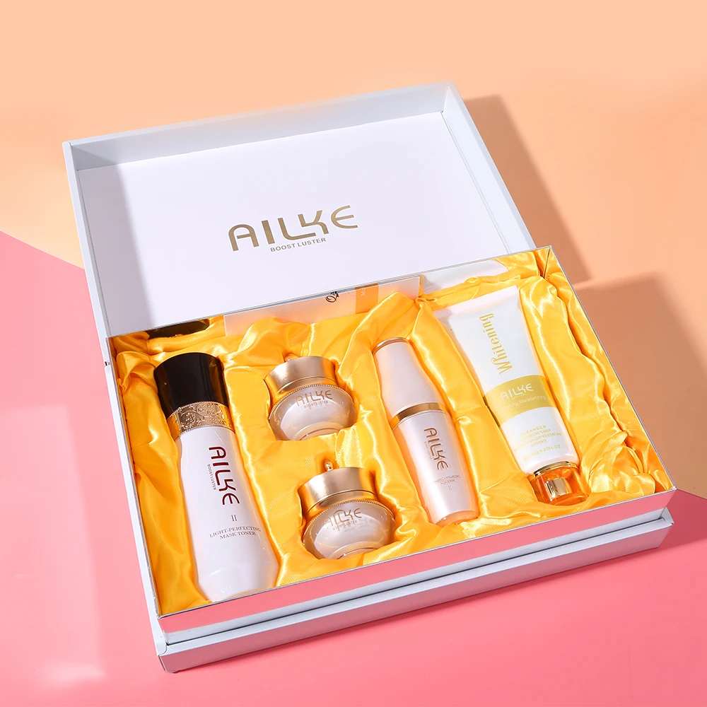 

AILKE Skin Care Set Anti Aging Cleanser Face Toner Emulsion Creams Whitening Moist Anti Wrinkle Face Care Halloween