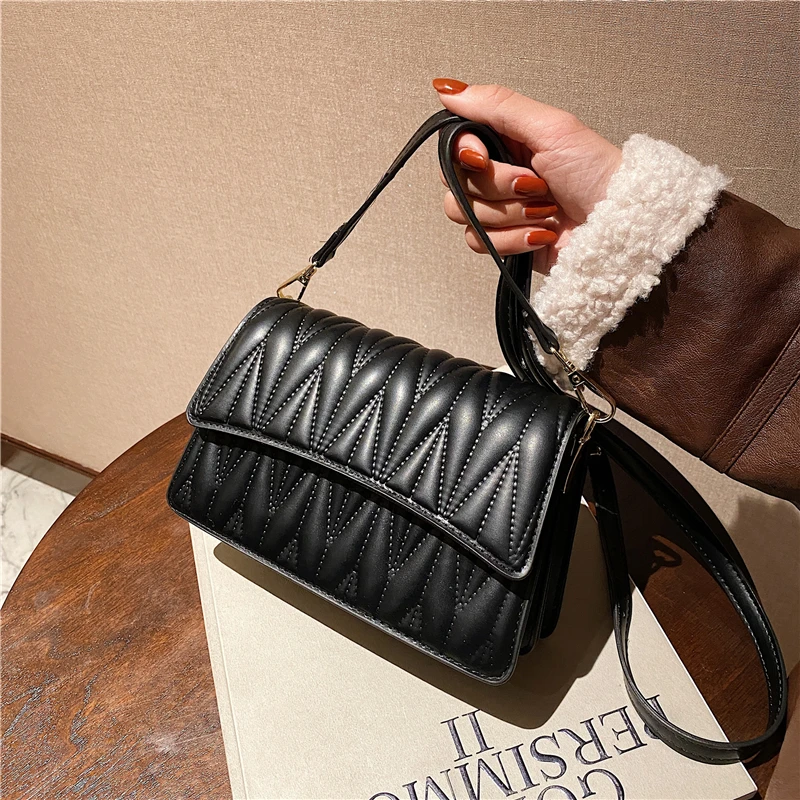 

2021 Summer Korean Style Fashion Tassel PU Leather Bags Women Handbags Cross Wide Strap Shoulder Girl Purses Classy Ladies Bag, Customizable