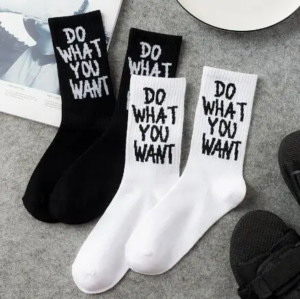

Funny Letter Korea Hala juku hop Street Skate Socks Hosiery Men High Quality Black white casual Cotton Short Socks Winter