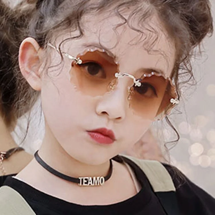 

DOISYER 2020 New Trendy Designed Round Frame Wave Flower Children's Shades Sunglasses Kids, C1,c2,c3,c4,c5,c6