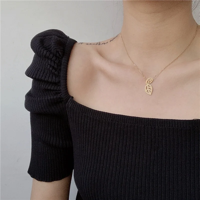 

Gold Color Hollow Leaf Pendant Necklace Stainless Steel Geometric Rectangular Fine Chain Necklace Female Jewelry Weddings Gifts