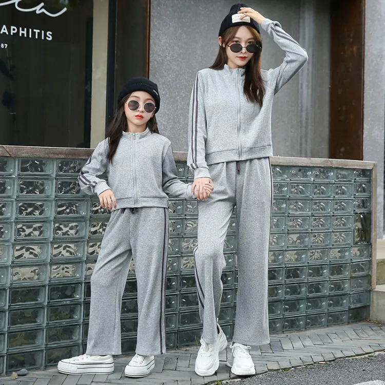 

Vendors Fall Mother Daughter Clothes 2pcs Matching Family Tracksuit Girls Rib Sport Outfits Jacket Pant Mommy And Me Sweatsuits