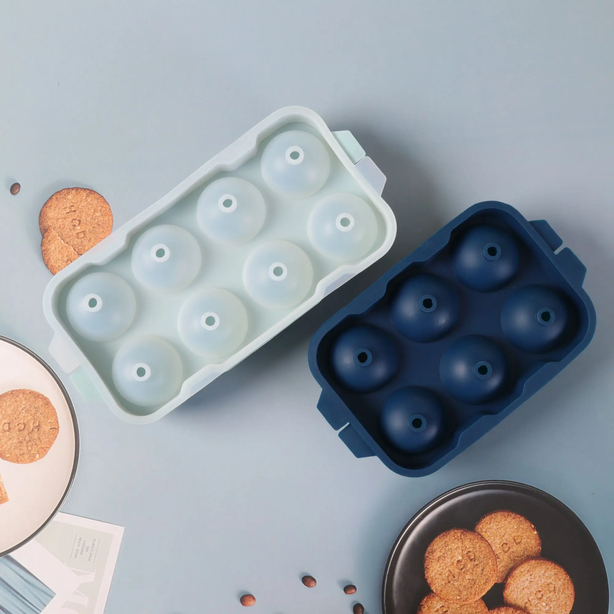 

BPA Free Reusable Silicone Ice Cube Tray with Lid and Bin Ice Ball Maker mold custom, Blue