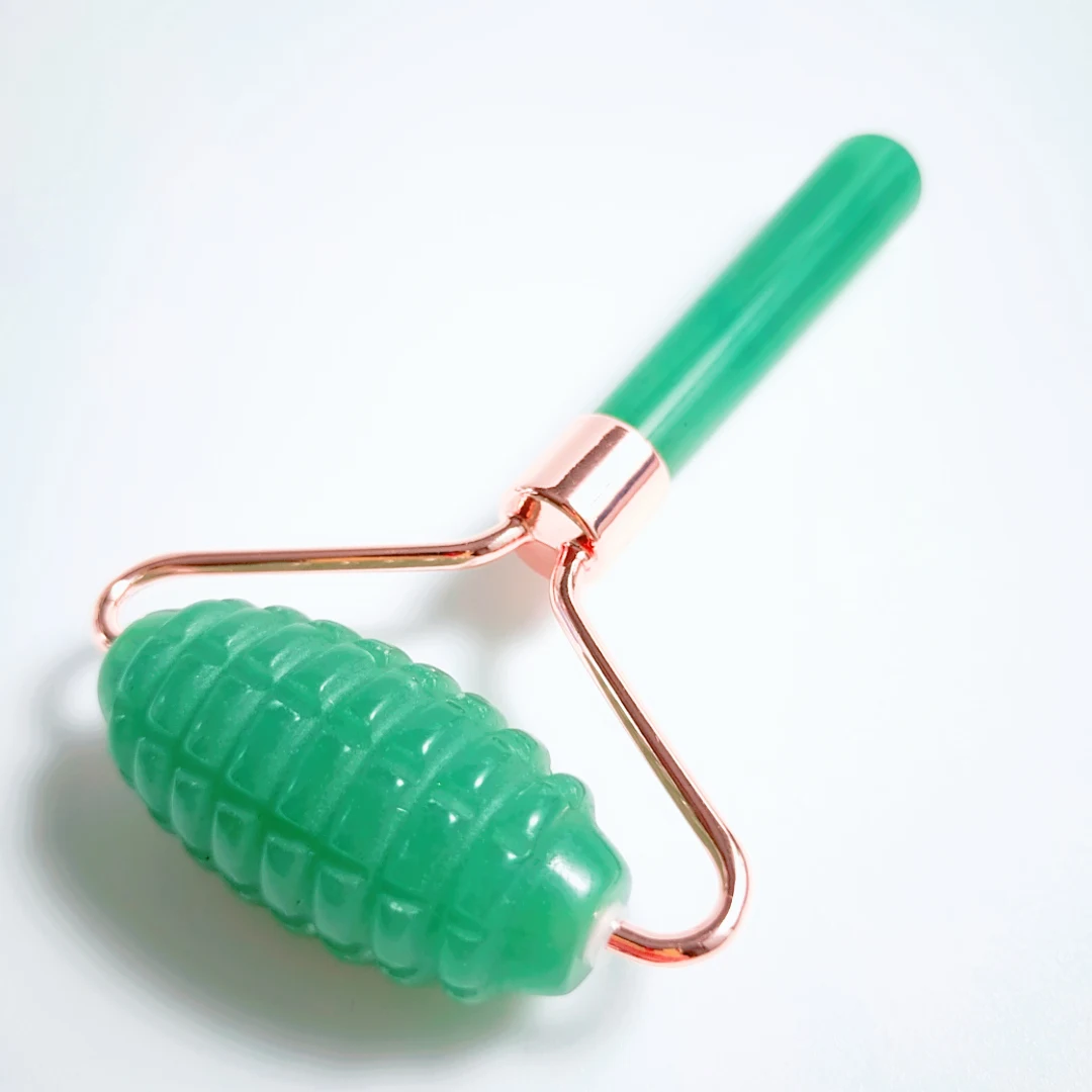 

Beauty skin face jade roller facial Green Aventurine Rollers one hand massage and rugged edge roller
