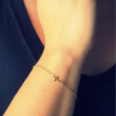 

Dainty Gold/Silver Plated Bracelets Tiny Handmade Pendant Adjustable Link Chain Cross Bracelets for Women