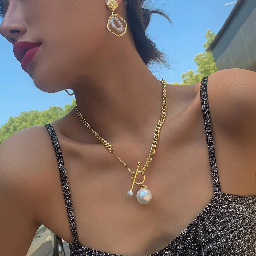 

European trendy vintage alloy gold plated chain shaped pearl necklace for women hip hop jewelry, As the pic show