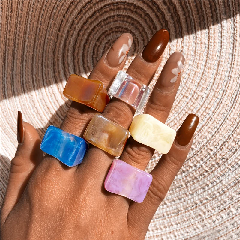 

2021 New Colorful Transparent Acrylic Ring Personalized Irregular Marble Pattern Chunky Resin Tortoise Rings for Women Girls, Blue, purple, white, brown, pink