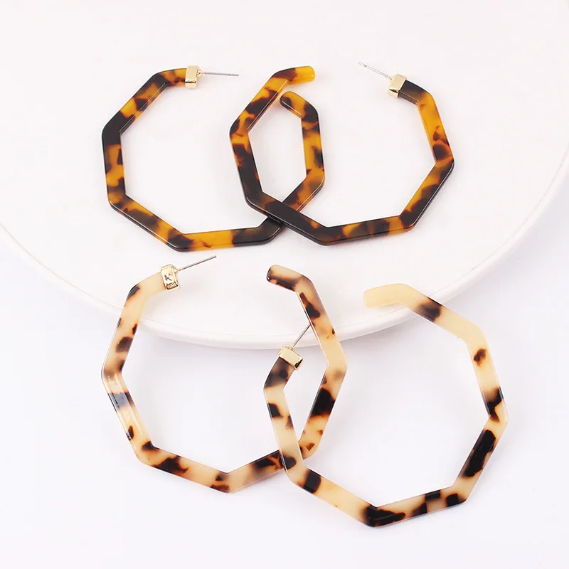 

Africa Jewelry Geometric Polygon Cheetah Acrylic Earrings Personalized Leopard Resin Opening Huggie Earrings For Women