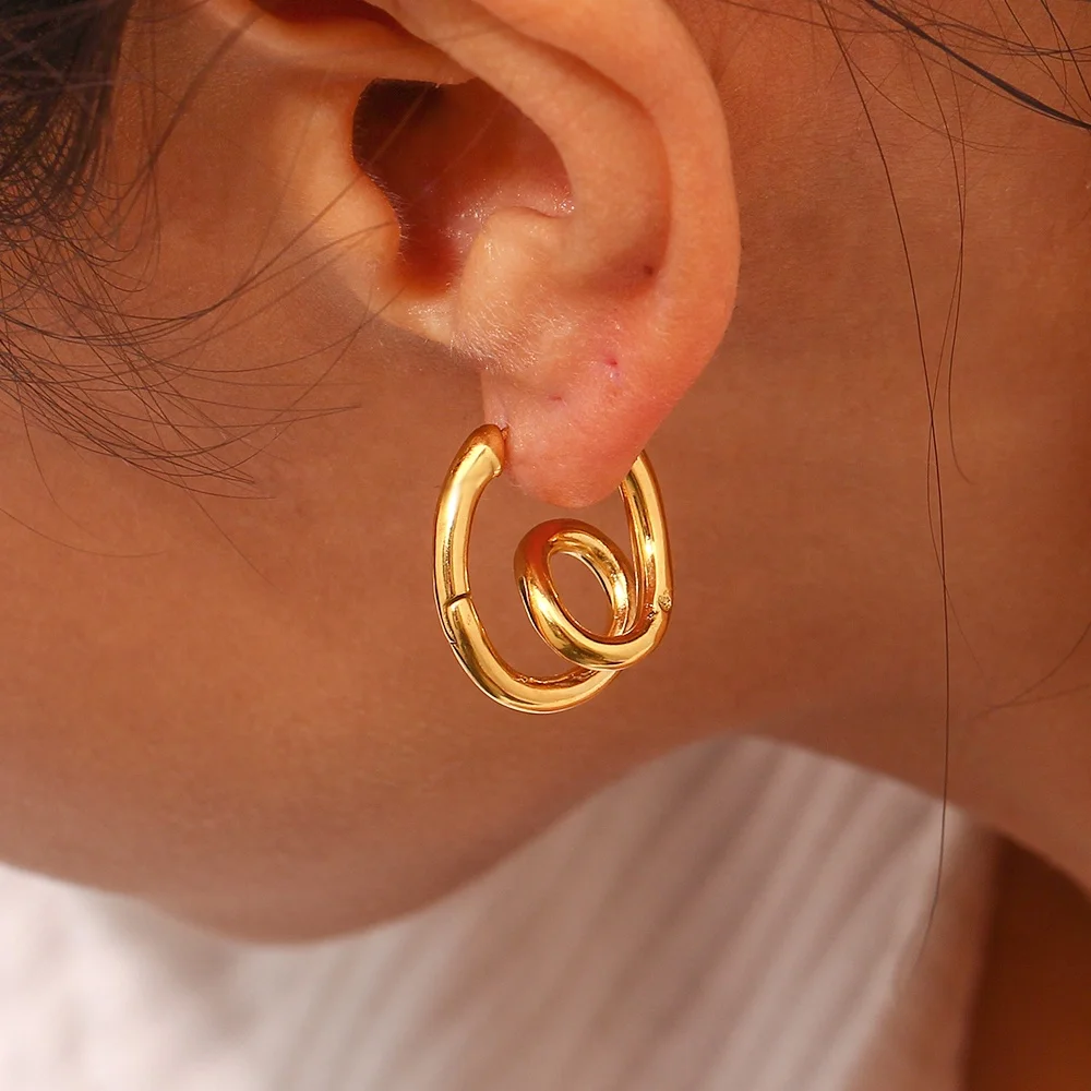 

Fashion Jewelry 2023 Winding Twisted Huggies Earrings 18K Gold Plated Stainless Steel Jewelry