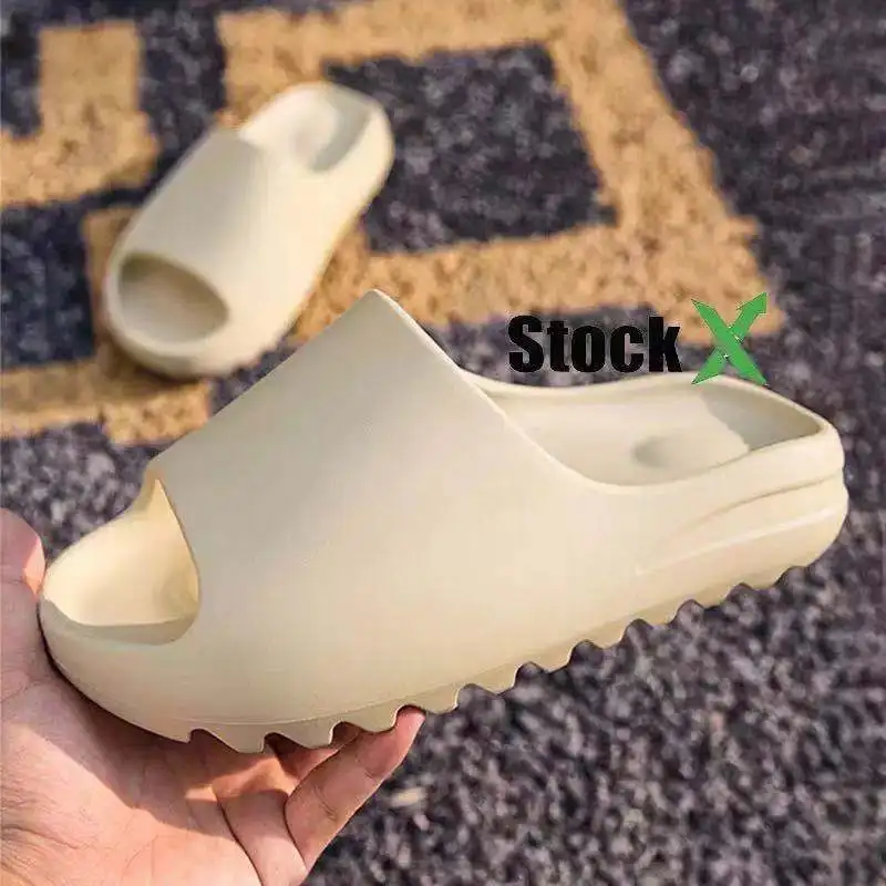 

2021New Arrival Original Logo Top Quality Slippers Fashionable Og Putian Shoes Cushion Yeezy Slide For Men And Women, Customized color