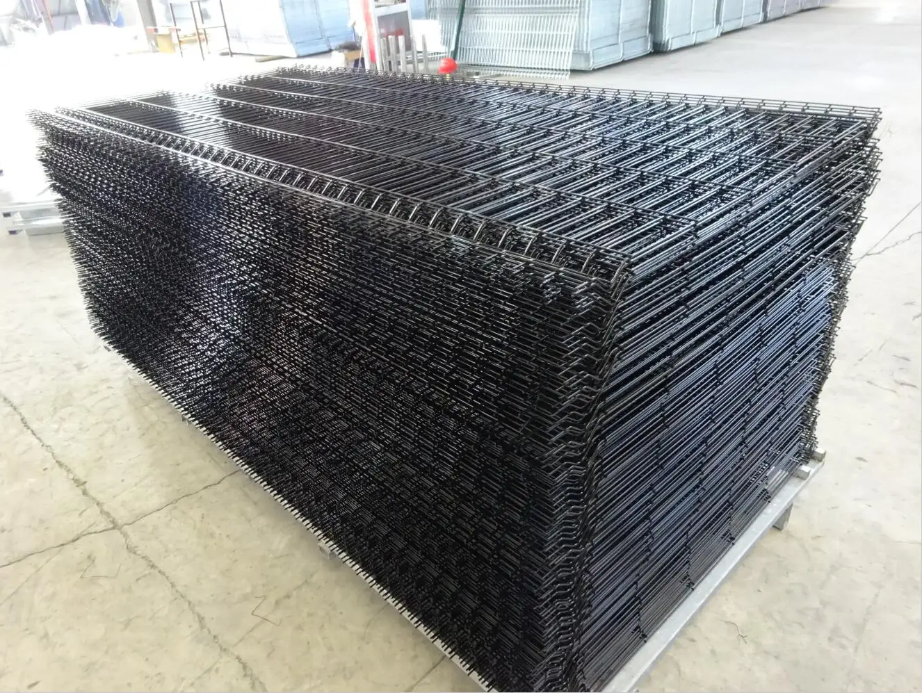 2230mm x 2500mm Wire Mesh Fence Panels Mesh Opening 50mm x 200mm available 3.00mm ,4.00mm ,5.00mm